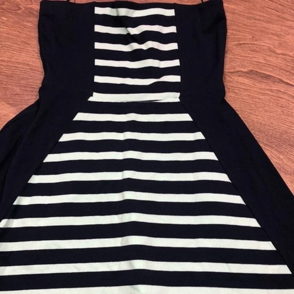 Express size xsmall strapless cotton skater dress - Picture 4 of 6